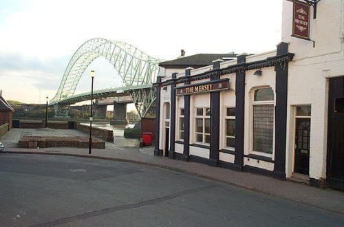 Mersey Hotel Widnes Phòng bức ảnh
